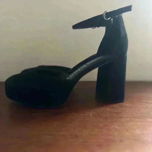 Calvin Klein Womens Sabin 2 Suede Platform Heels Leather Black Size 9.5 New - Picture 7 of 11